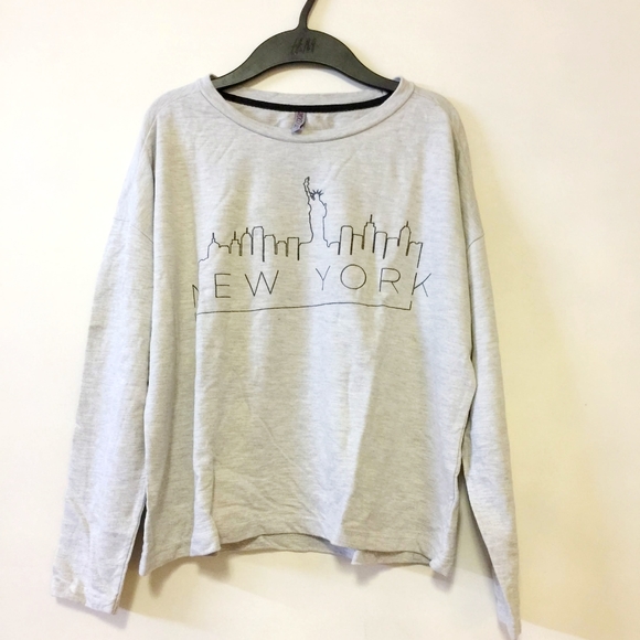 Grey Tee - Picture 2 of 6